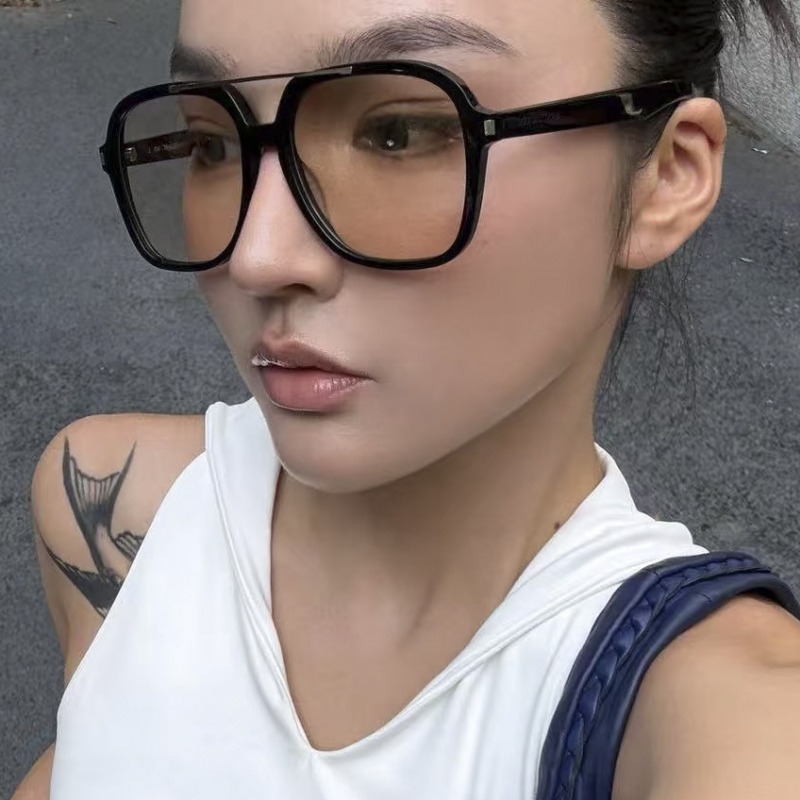 Nouvelles lunettes de soleil à - Vintage Fashion Enthusiasts avis et prix