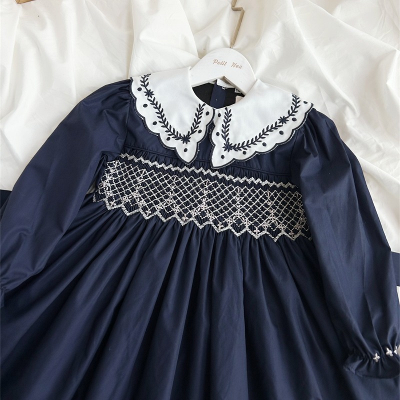 Robe vintage bleu foncé brodée - Vintage Fashion La avis et prix